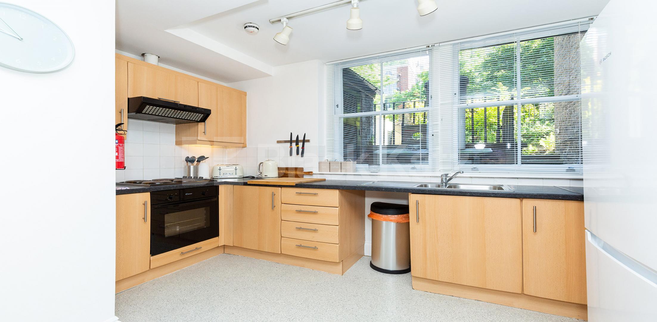 			NEW INSTRUCTION!, 2 Bedroom, 1 bath, 1 reception Flat			 Bedford Place, RUSSELL SQUARE